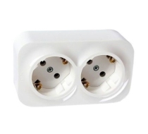 Розетка Legrand Quteo 2гн. c З/К о/у  белый IP20 /782213/