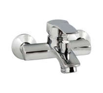 Cмеситель в ванну MIXXUS FOCUS 009 EURO d-40 короткий излив CR0022