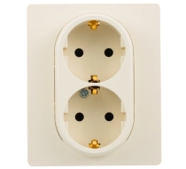 Розетка Etika Legrand 2гн с 3/К с/у крем в сборе 672323