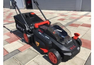 Газонокосилка эл. P.I.T. PLM20Н-330А/1 (20В, диам. кошения 330мм, высота 25-75мм, сборник 30л., 4Ач)