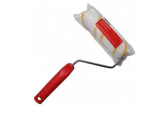 Валик желт. полоса с ручкой 30х150мм. ворс 10мм, бюгель 6мм DERZHI 