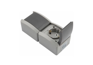 Розетка 2гн с 3/К с крыш. шторки о/у INDUSTRIAL IP54 серый KRANZ KR-78-0615