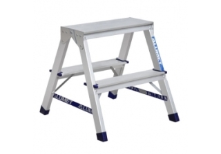 Стремянка алюминивая матовая(двухстароняя) 2-ти ступ.7202 (43 см)