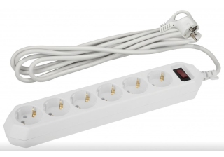 Сетевой фильтр 6гн с З/К 5м с выкл белый 10А ПВС 3х0,75 USF-6es-5m-W-BOX ЭРА