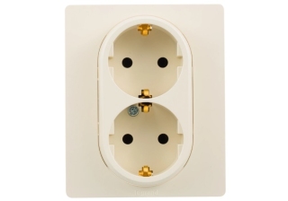 Розетка Etika Legrand 2гн с 3/К с/у крем в сборе 672323