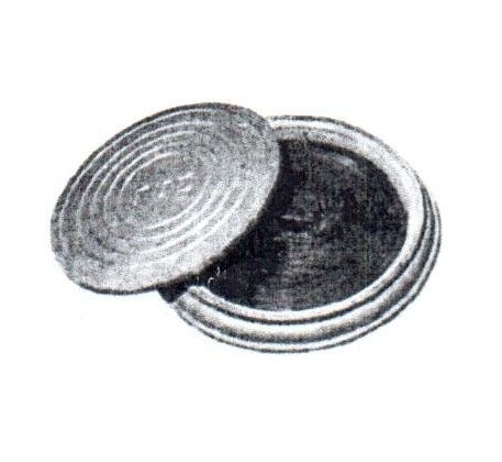 Люк дачный 207В /ЛД-38/ (корпусф685х38, крышкаф590х23, вес38.4кг,нагрузка1.5тон) фото 1