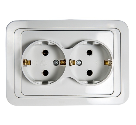 Розетка IN HOME Classico 2гн с З/К с/у белая IP20 /2212-W/2128-W/ фото 1